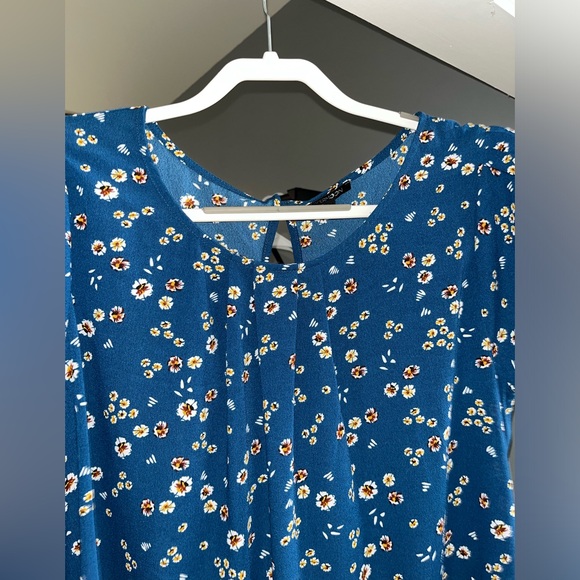 Papermoon blue floral blouse 1X - Picture 2 of 5